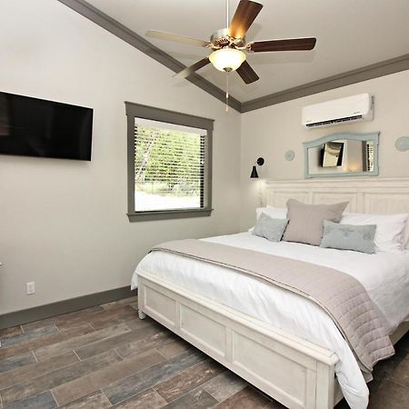 Green Acres Cottages - Fredericksburg Suite Wimberley Eksteriør billede