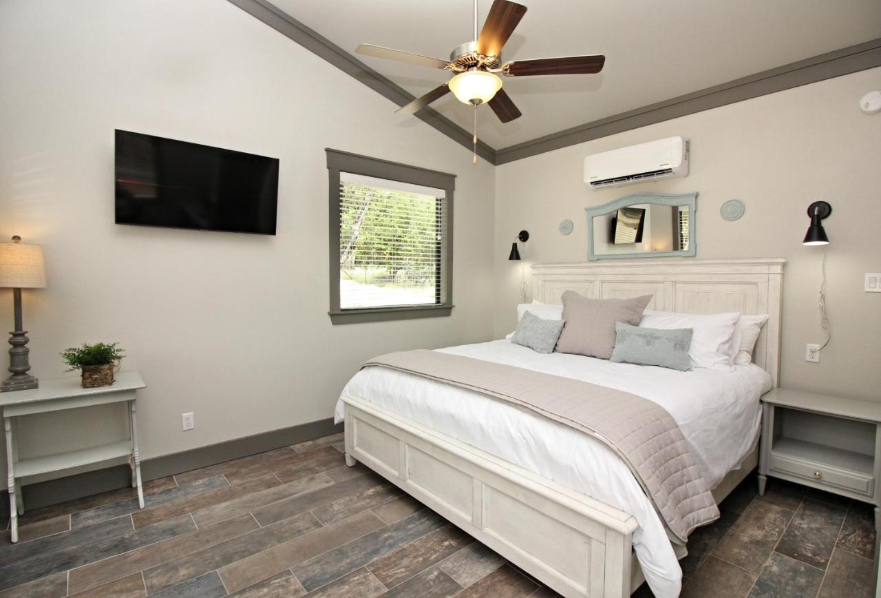Green Acres Cottages - Fredericksburg Suite Wimberley Eksteriør billede